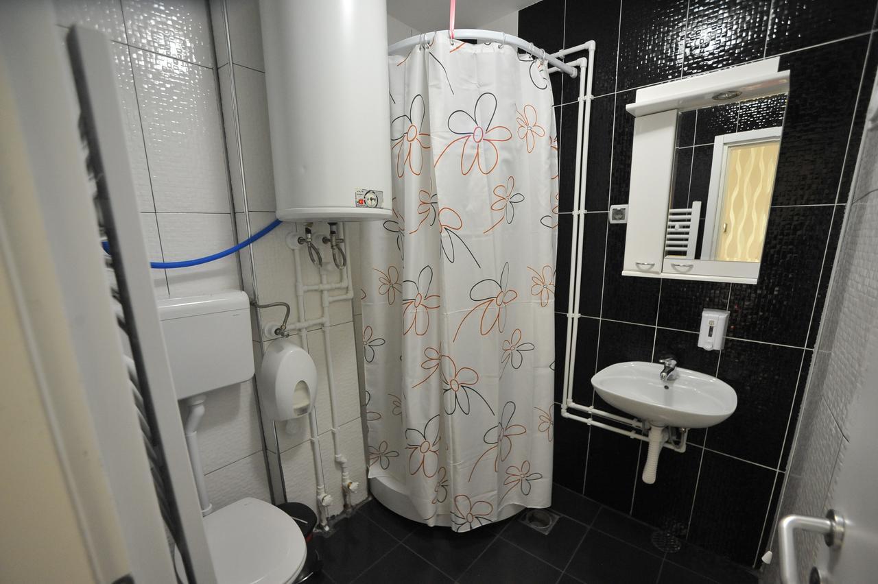 Hotel Zeleni Vir Ni Exteriér fotografie