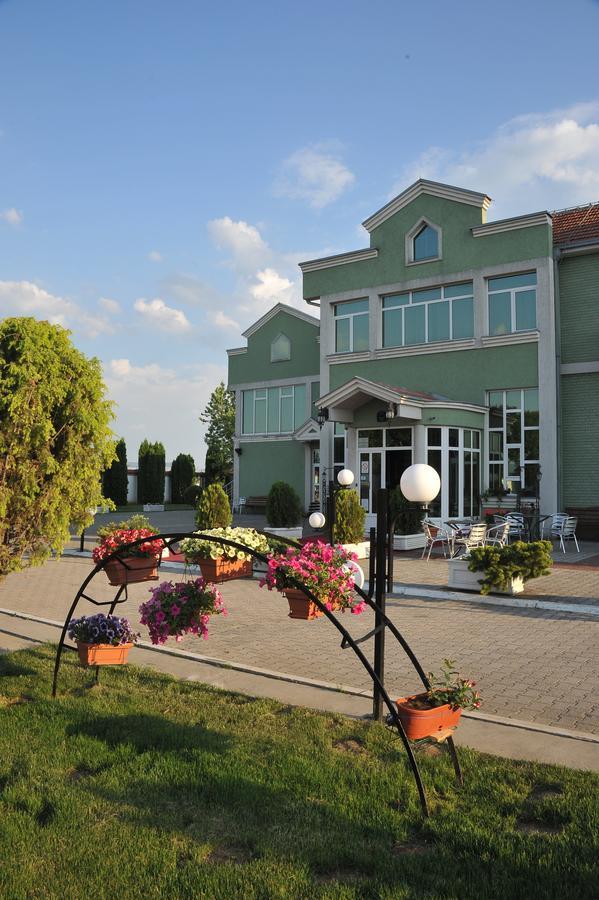 Hotel Zeleni Vir Ni Exteriér fotografie